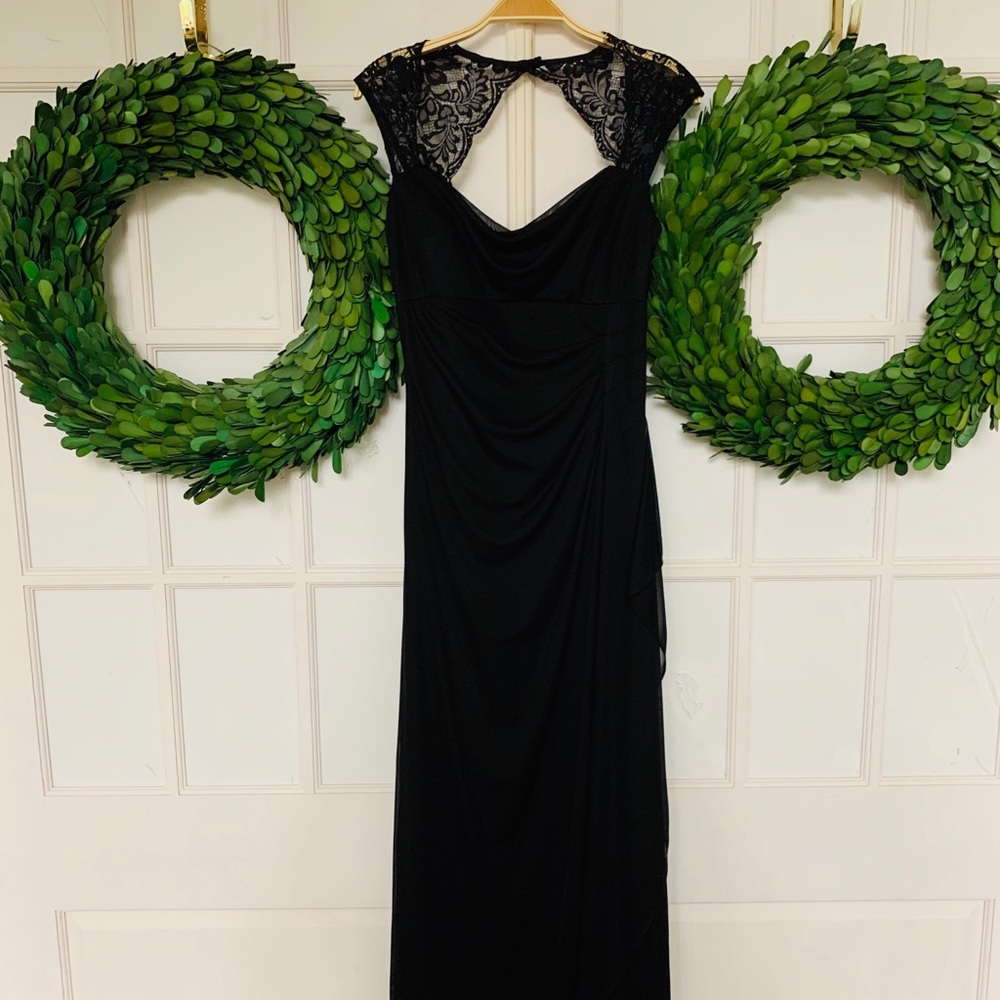 Gown | Scarlett | Lace | Black